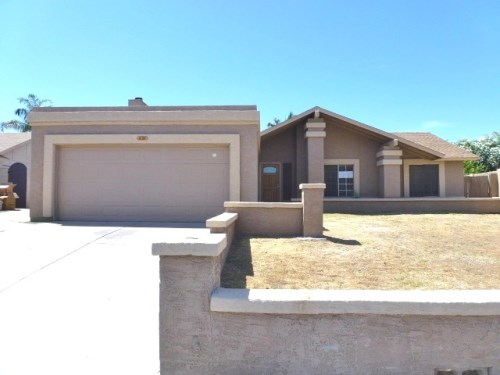 2057 W Rockwell Drive