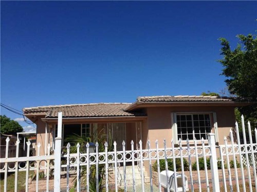 2965 NW 3 ST