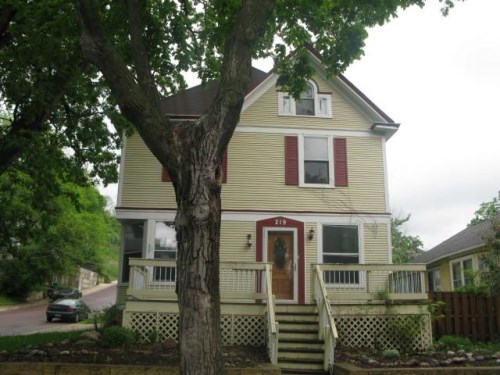219 Bradley St