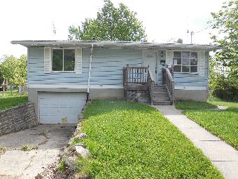 452 Swan Circle