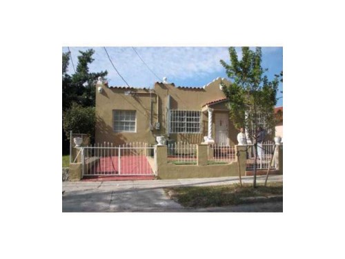 328 SW 15 AV