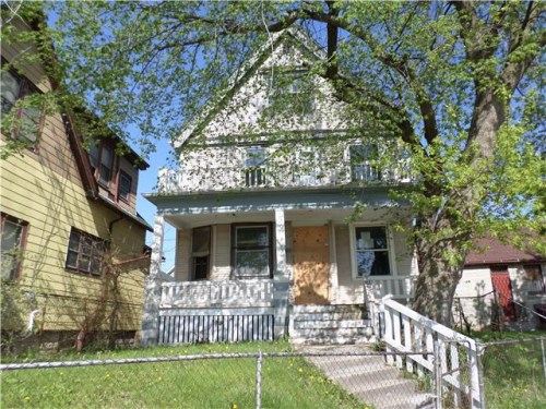 1322 W Hopkins St