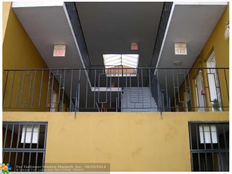 2610 NW 16 # 18