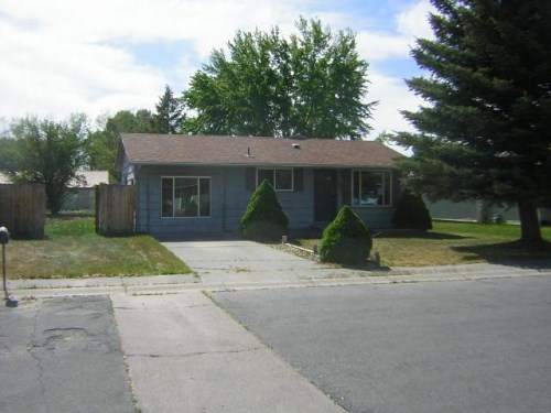 781 Janet St