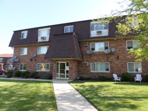 7100 Laverne Ln Apt 1