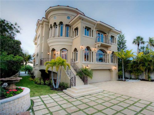 290 N WASHINGTON DRIVE