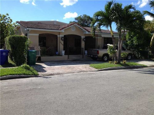 1446 SW 16 ST