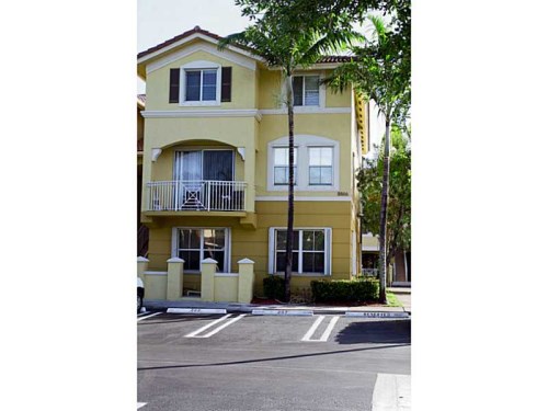 8866 W FLAGLER ST # 206