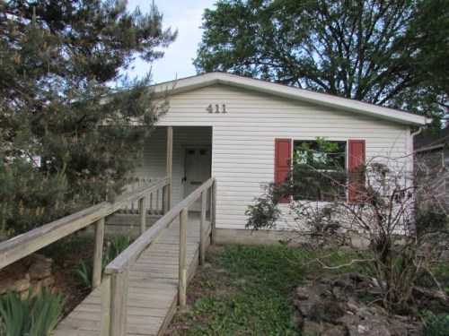 411 Parker Ave