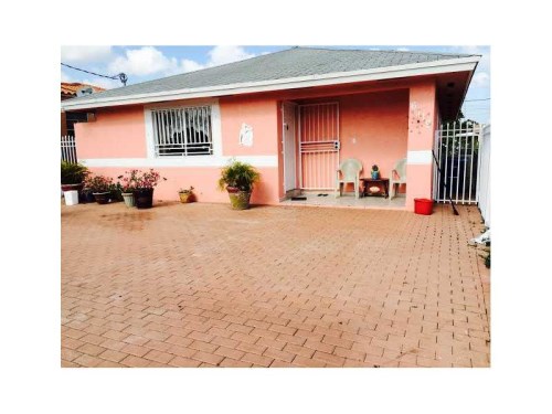 6119 NW 30 AV