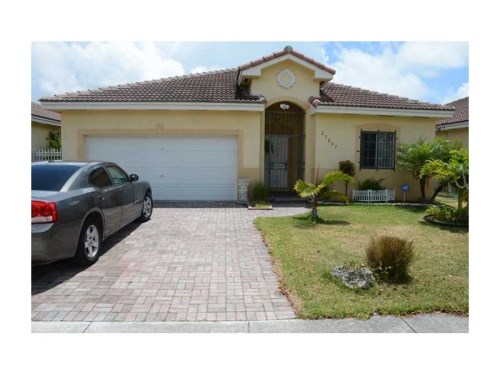 23007 SW 109 AV