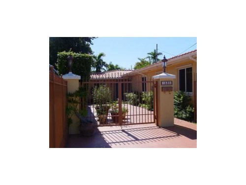 1530 SW 23 ST