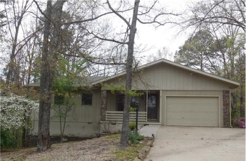 14 Newlyn Ln