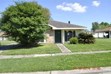 216 Pioneer Dr