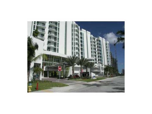 3029 NE 188 ST # 906