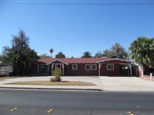 546 East Oakey Boulevard