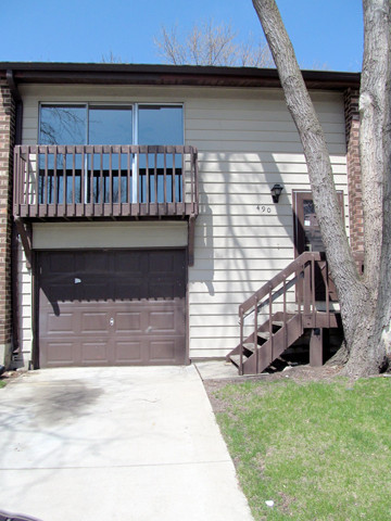 490 Seneca Ln