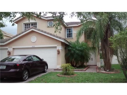 4663 SW 132 AV