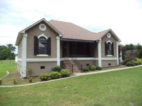 524 Sherry Ln