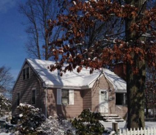 140 Pleasantview Avenue