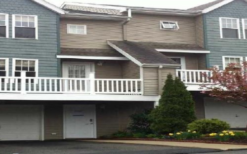 19 Miranda Ln