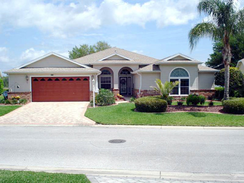 4754 Sawgrass Lake Circle