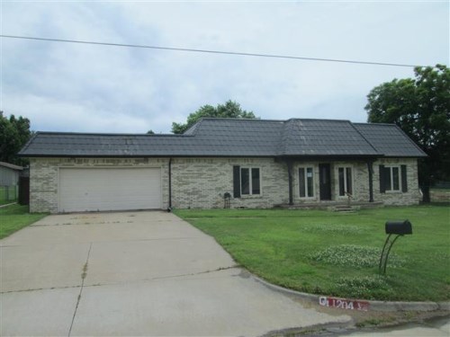 1204 E Reynolds Rd