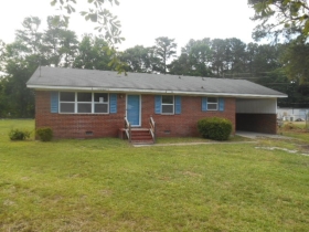 140 Carriage Rd