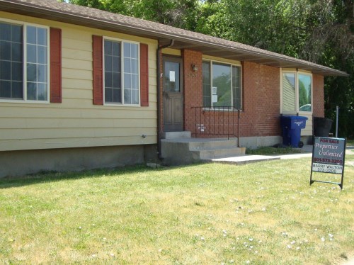 8287 W Western Dr