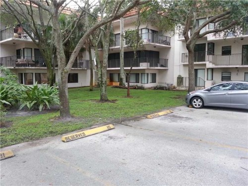 4705 SW 62 AV # 203