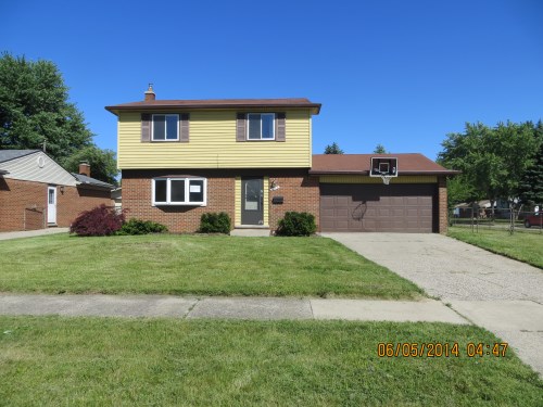 38716 Derby Dr