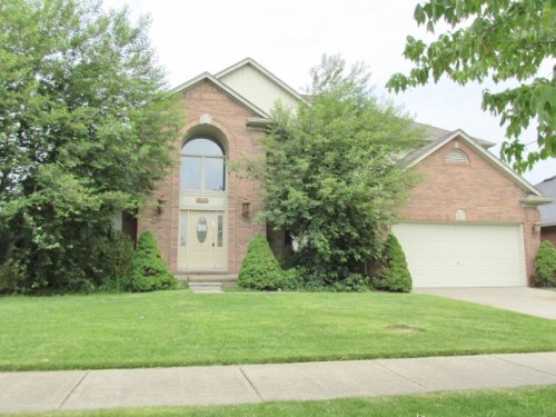 15889 Howard Dr