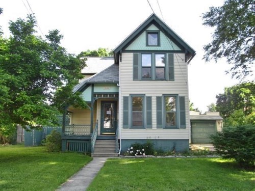 1018 College Ave
