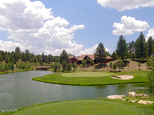 3404 S Clubhouse Cr