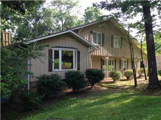 5021 Wendover Dr