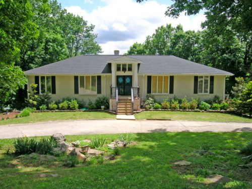 1310 Chandler