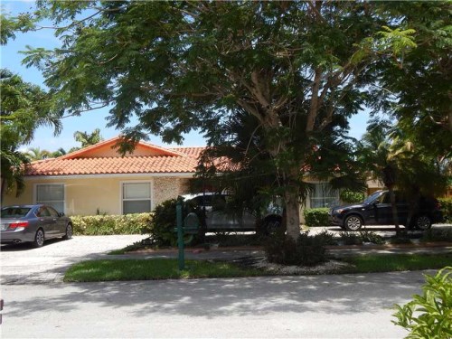 2465 SW 102 PL