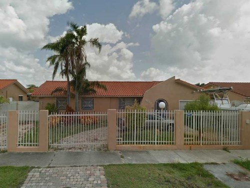 9831 SW 3 ST