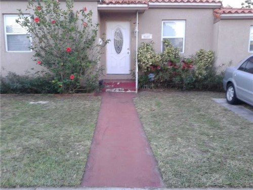 4868 SW 5 ST