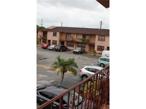 710 SW 114 AV # B-3