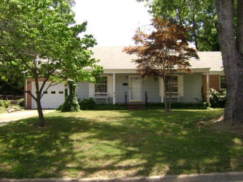 195 Devon Place