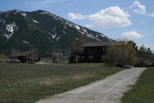 180 THOMPSON ROAD