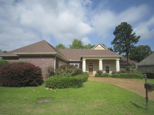 102 Fairmont Cove