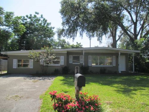 2521 Lake Wade Ct