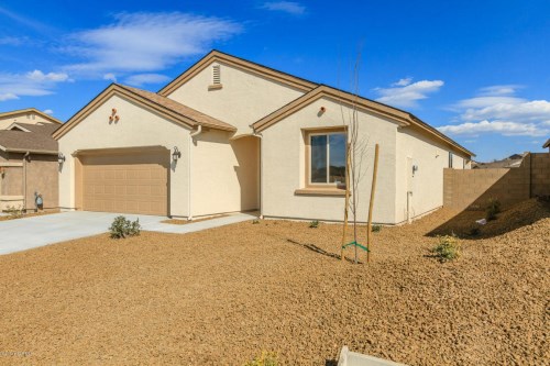 387 Armitage Way