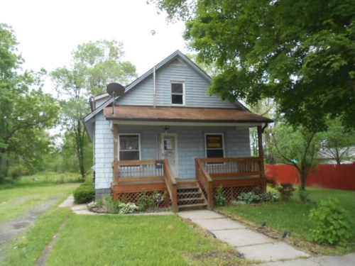 32 Lancaster Ave