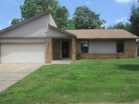 3103 S Narcissus Pl