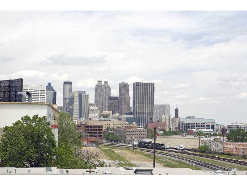 Unit 7 - 350 Peters Street Sw
