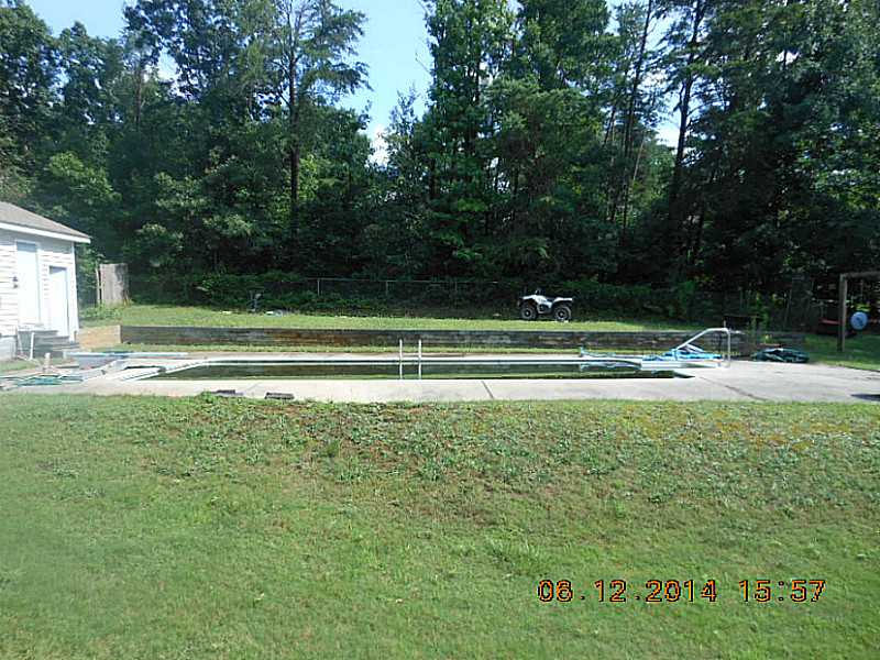 28 Indian Springs Drive Ne