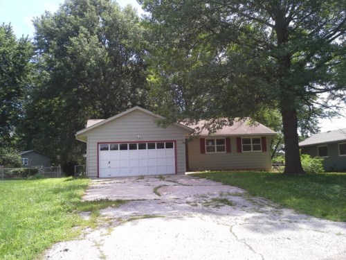 1101 S Rogers Rd